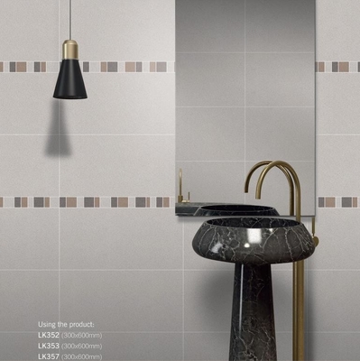 خرید SGS کاشی های دیواری داخلی و کاشی های پورسلنی خاکستری 300x600 میلی متری برای دکوراسیون بالکن ساخت آنلاین