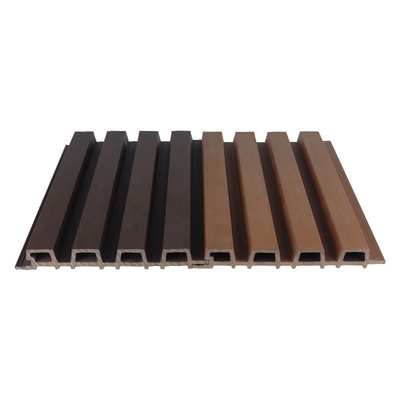 پانل روکش چوبی پلاستیکی (WPC) قهوه ای 25x227mm برای هتل ها و پارک ها
